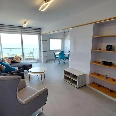 Molos Hawaii Royal - Front-line 2 Bedroom דירה